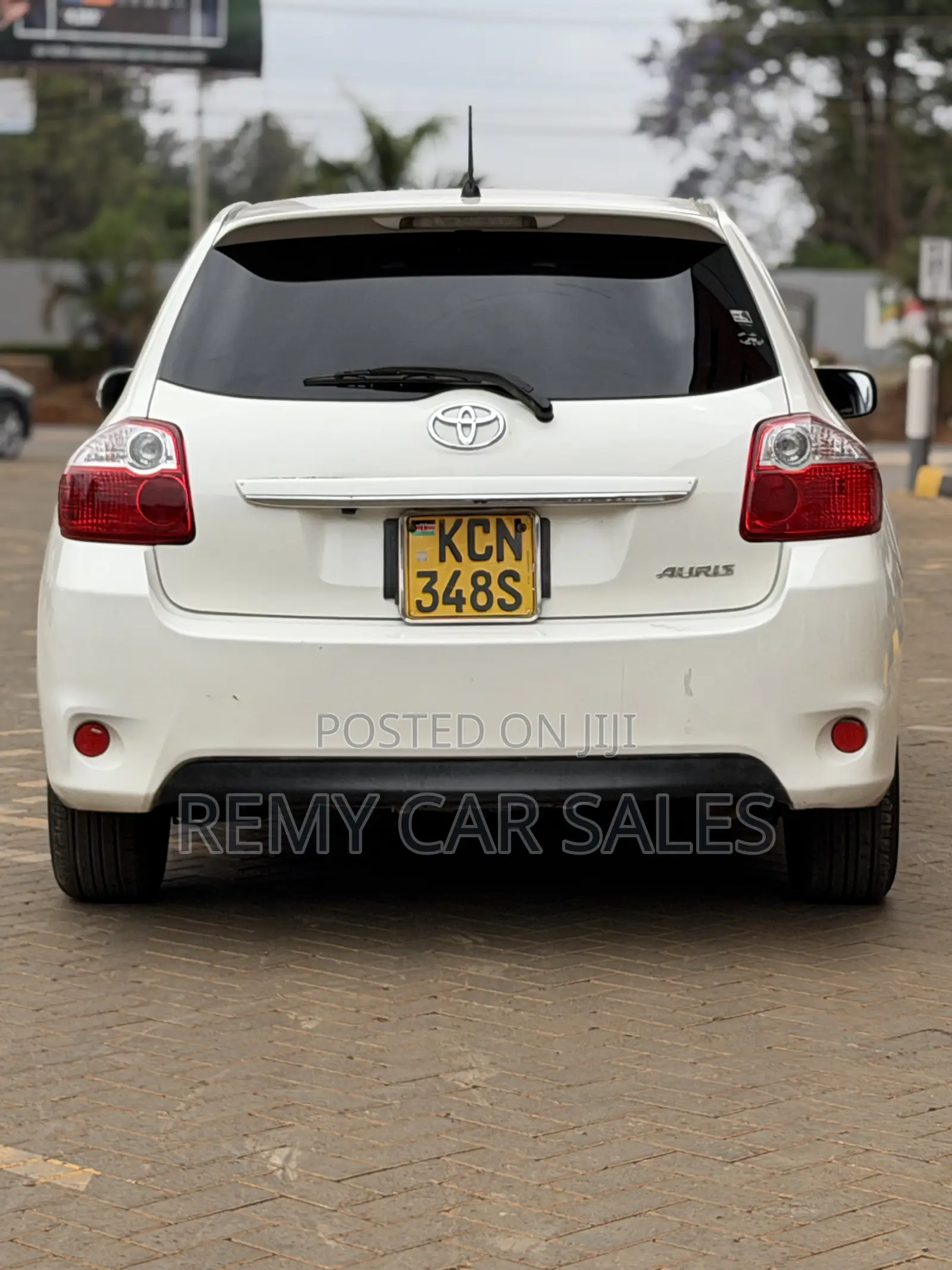 Toyota Auris 2010 White