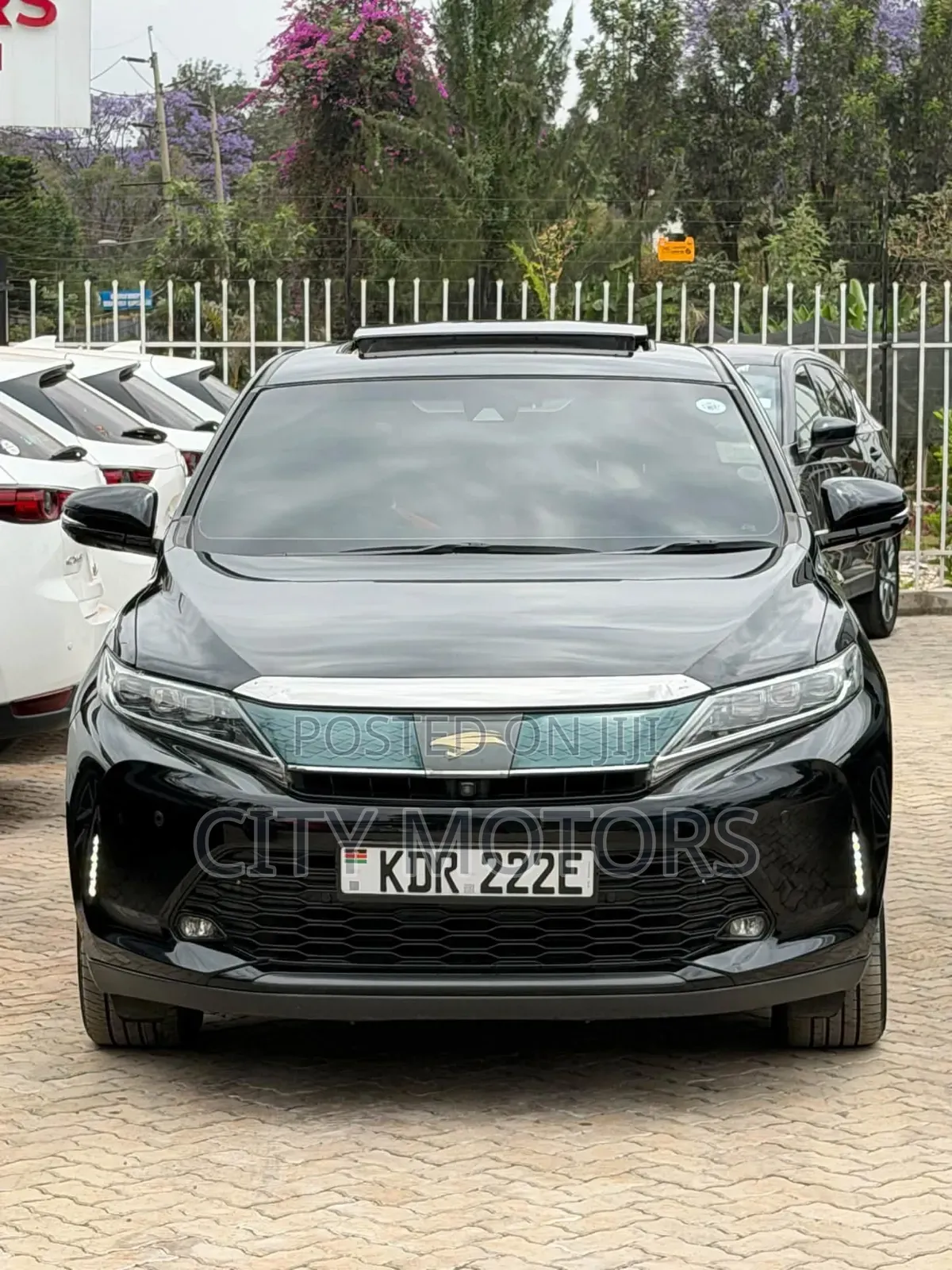 Toyota Harrier 2.0 2018 Black