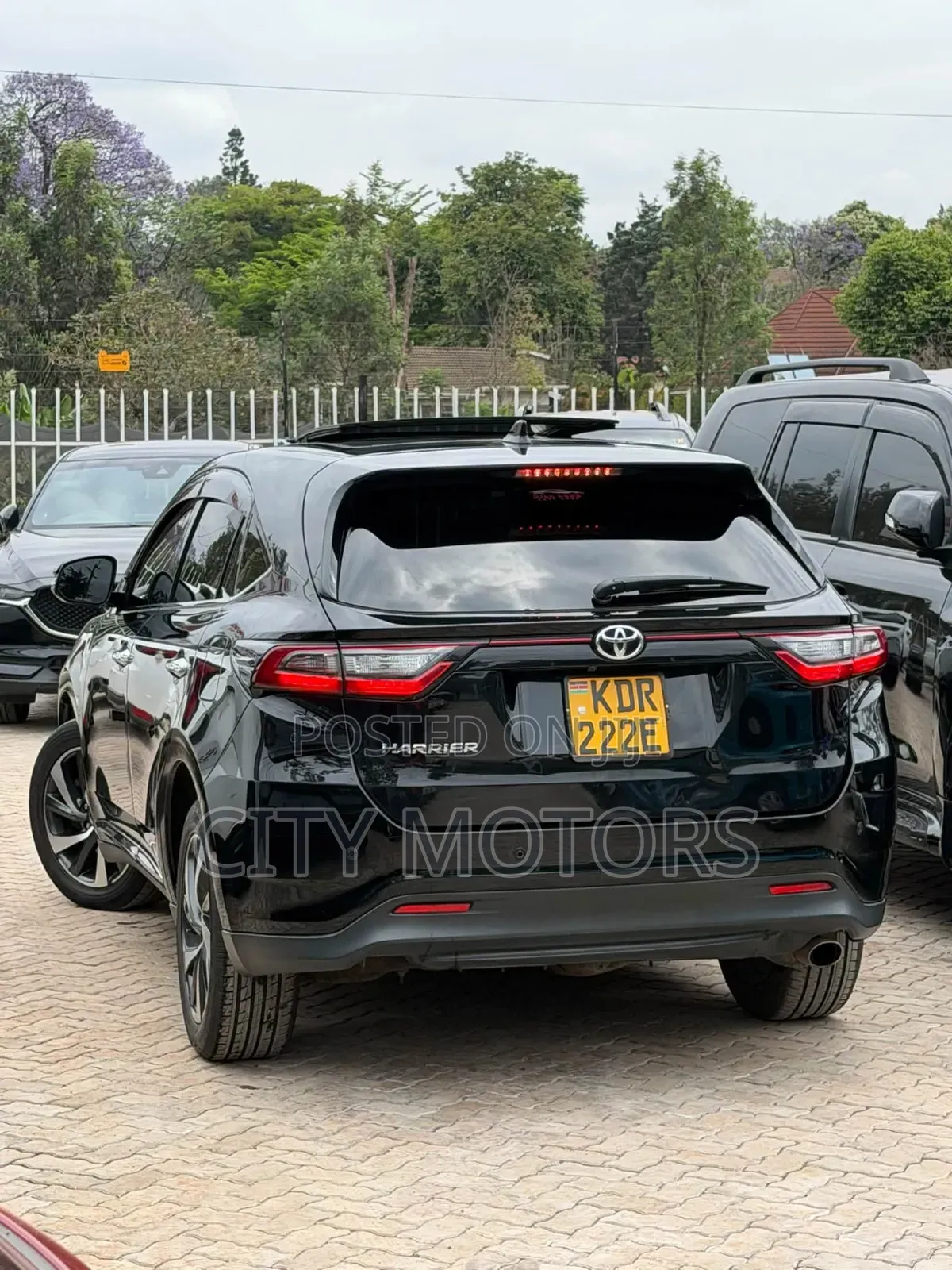 Toyota Harrier 2.0 2018 Black