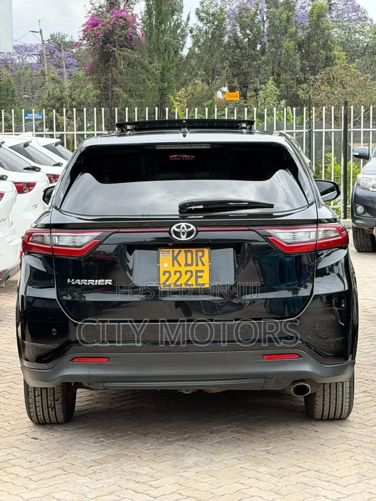 Toyota Harrier 2.0 2018 Black