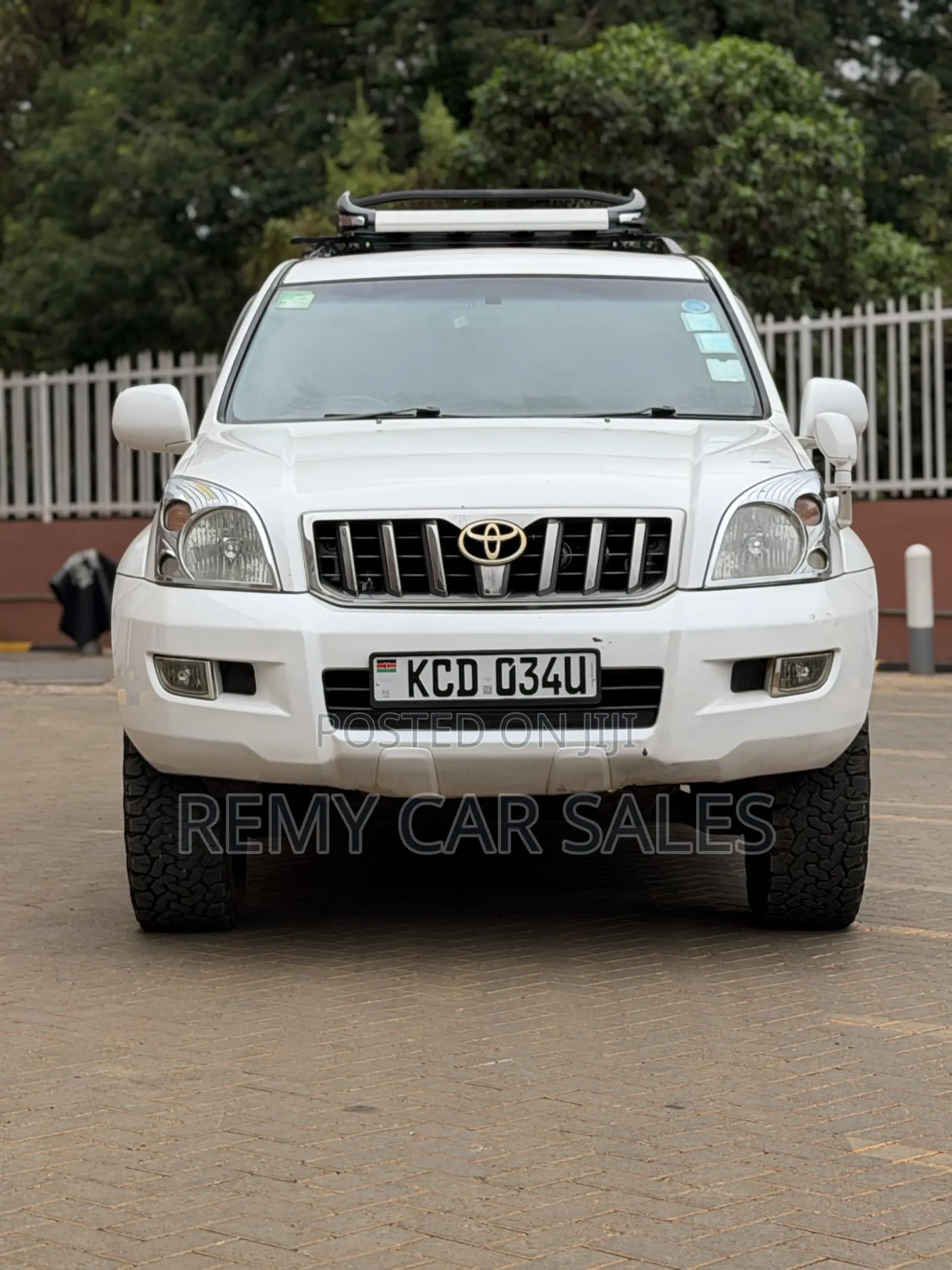 Toyota Land Cruiser Prado 2008 White