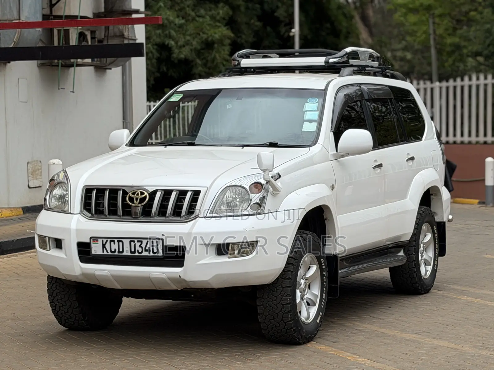 Toyota Land Cruiser Prado 2008 White