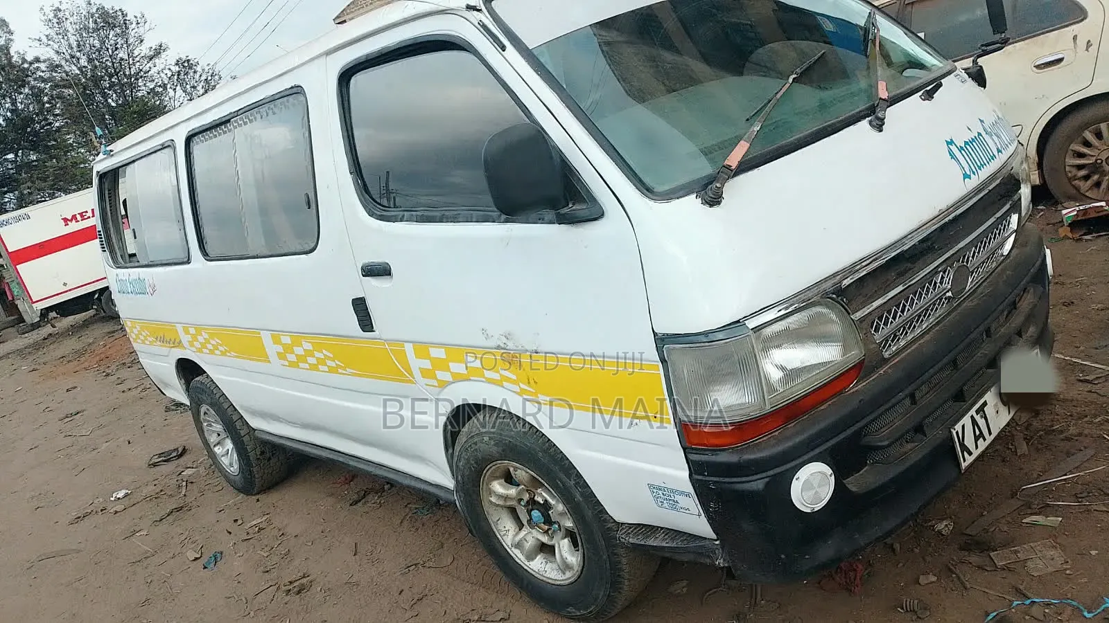 Toyota HiAce 2003 White