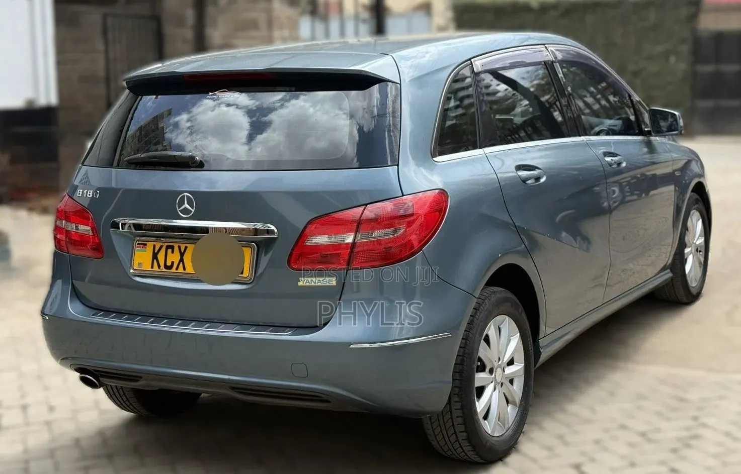 Mercedes-Benz B-Class 2012 Blue