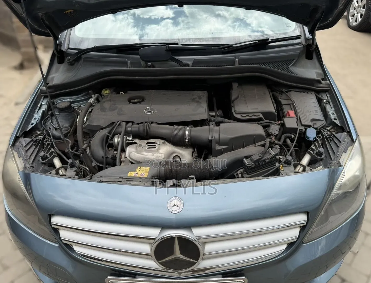 Mercedes-Benz B-Class 2012 Blue