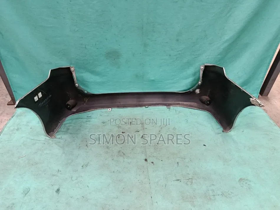 R Bumper Assy Toyota Noah Zrr70g 2010