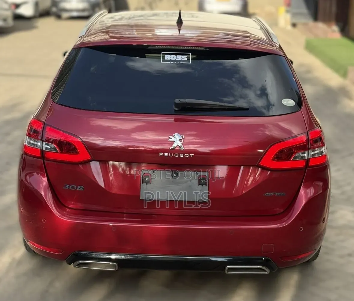 Peugeot 308 2019 Red