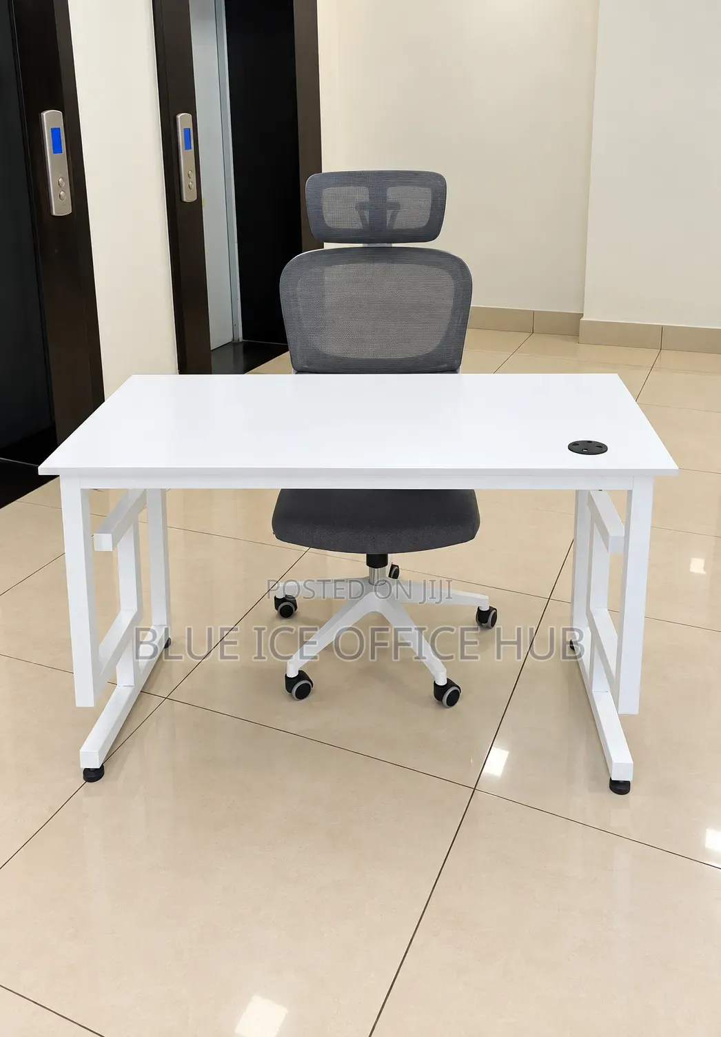 White Office Desk With Ergonomic Office Chair