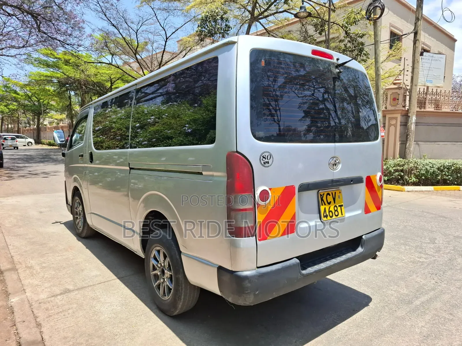 Toyota HiAce 2012 Silver