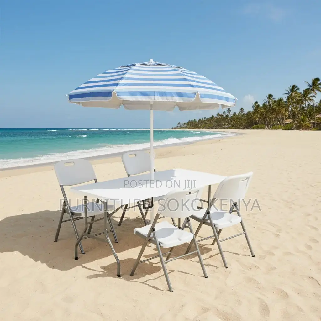 Outdoor Seats : Foldable Plastic & Steel Event Chairs