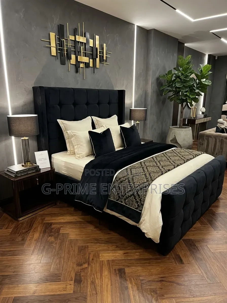 Black Modern Chester Bed