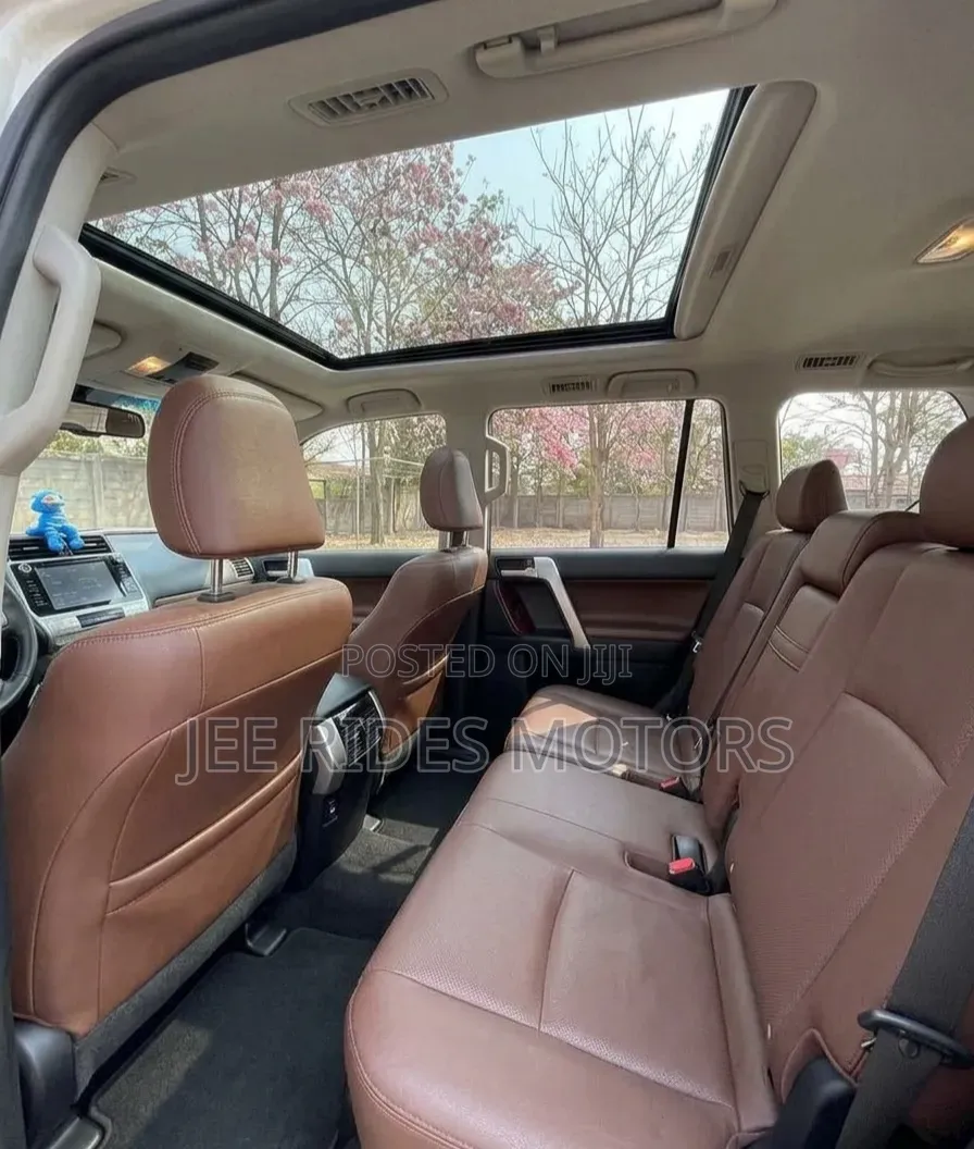 Toyota Land Cruiser Prado 2016
