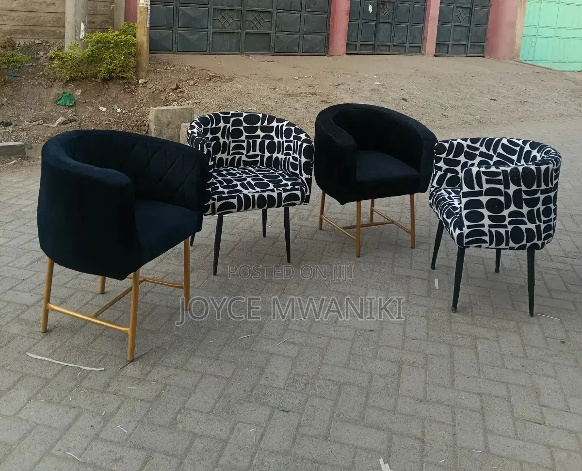 Manicure Seats, Black and White 