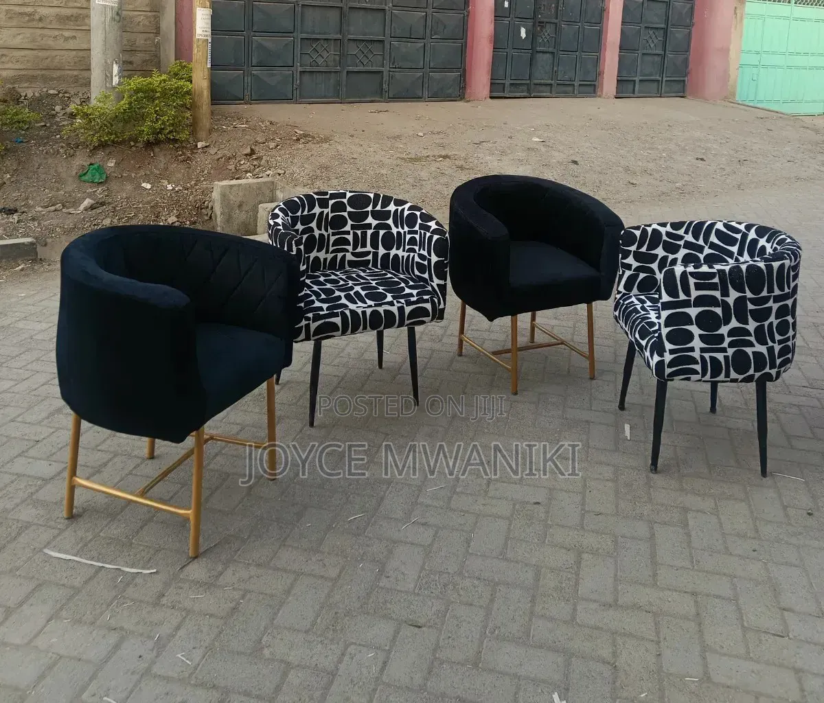 Manicure Seats, Black and White 
