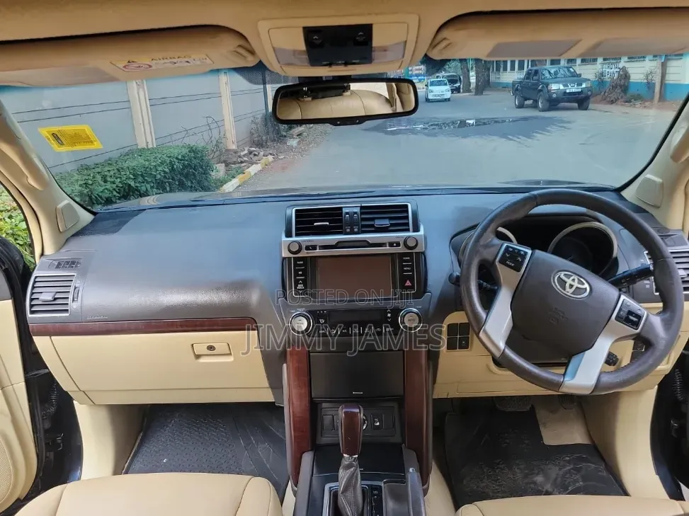 Toyota Land Cruiser Prado 2.8 D-4D 2014 Black