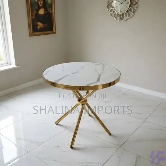 Modern Round Table With Marble Effect