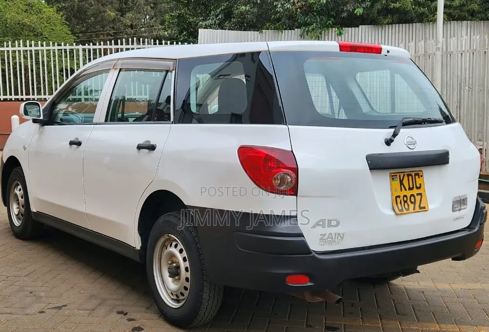 Nissan Advan 2014 White