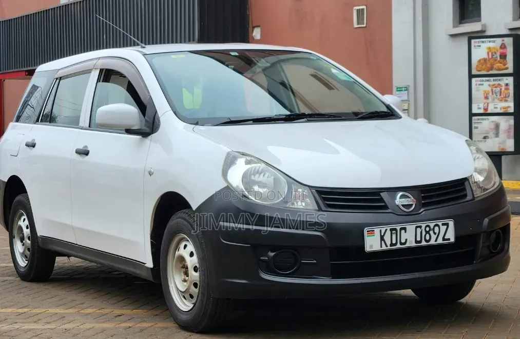 Nissan Advan 2014 White