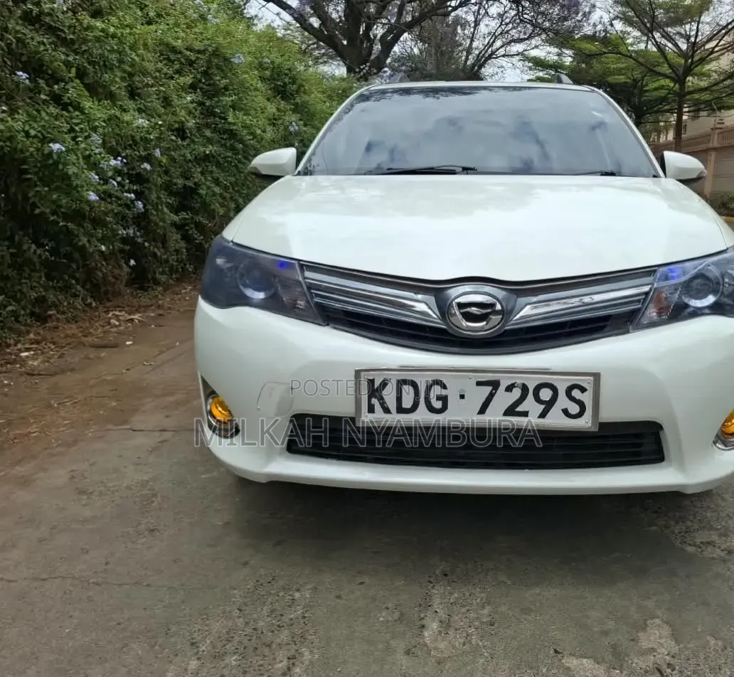Toyota Corolla Fielder 2015 White