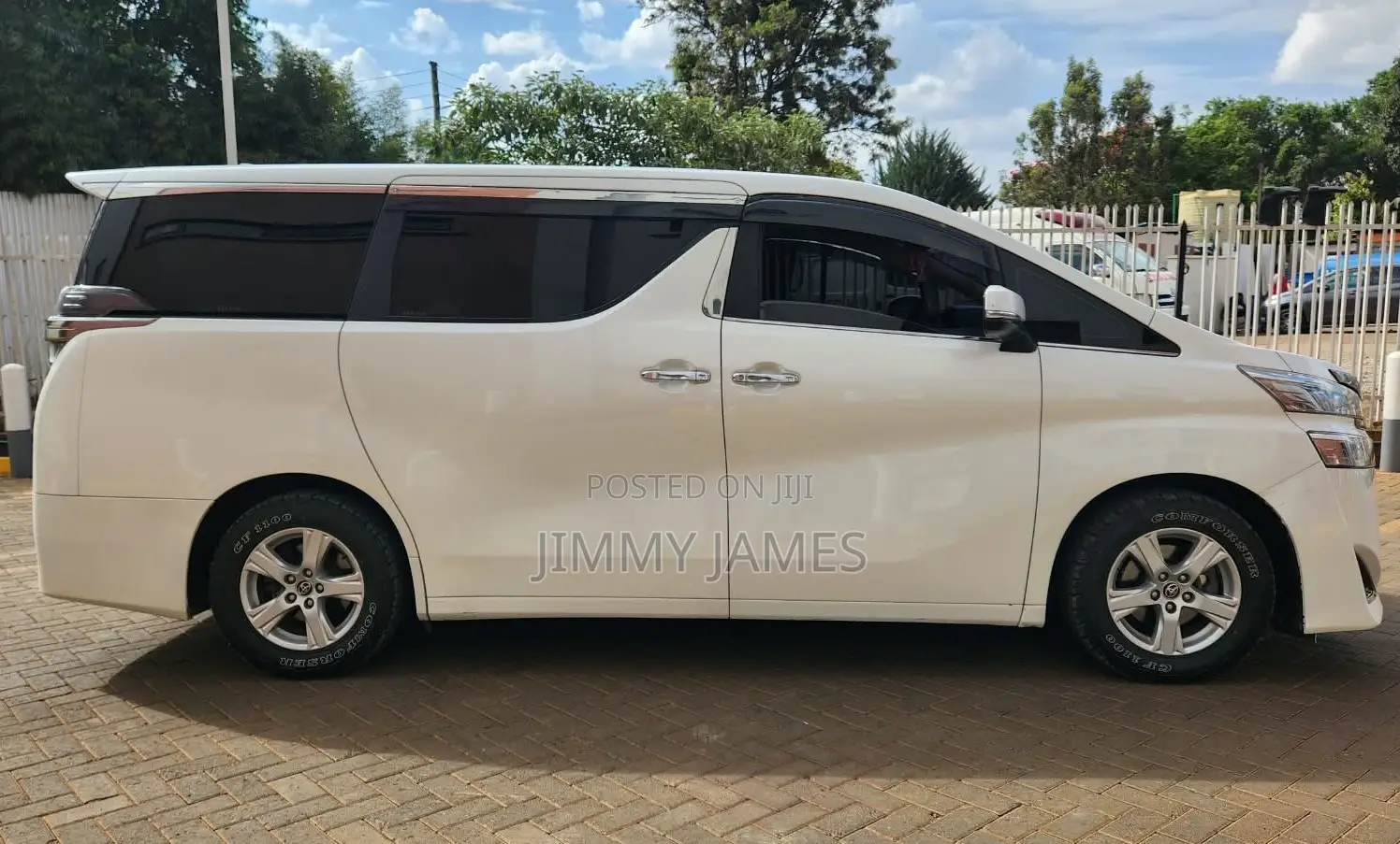 Toyota Vellfire 2018 White