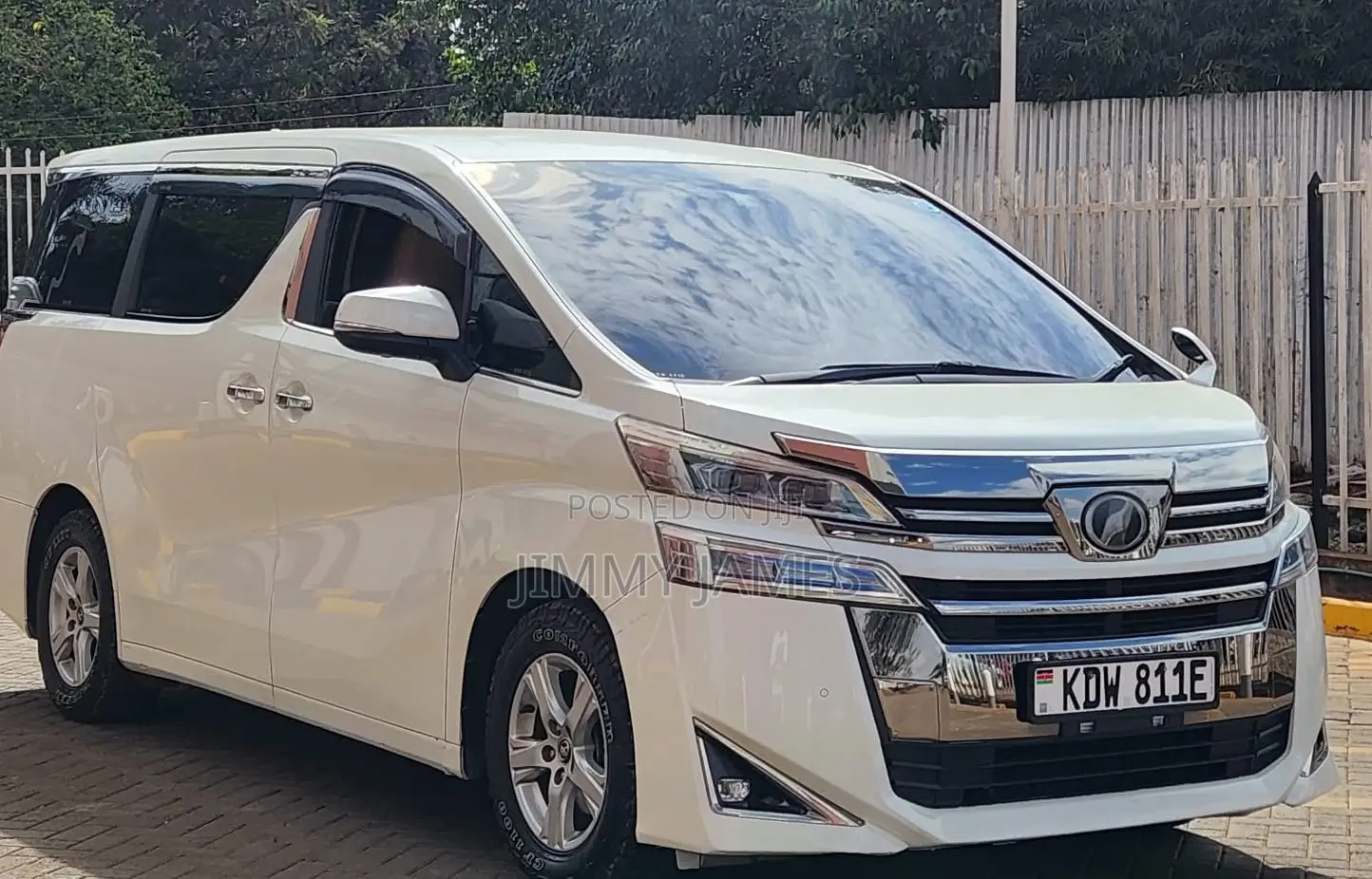 Toyota Vellfire 2018 White