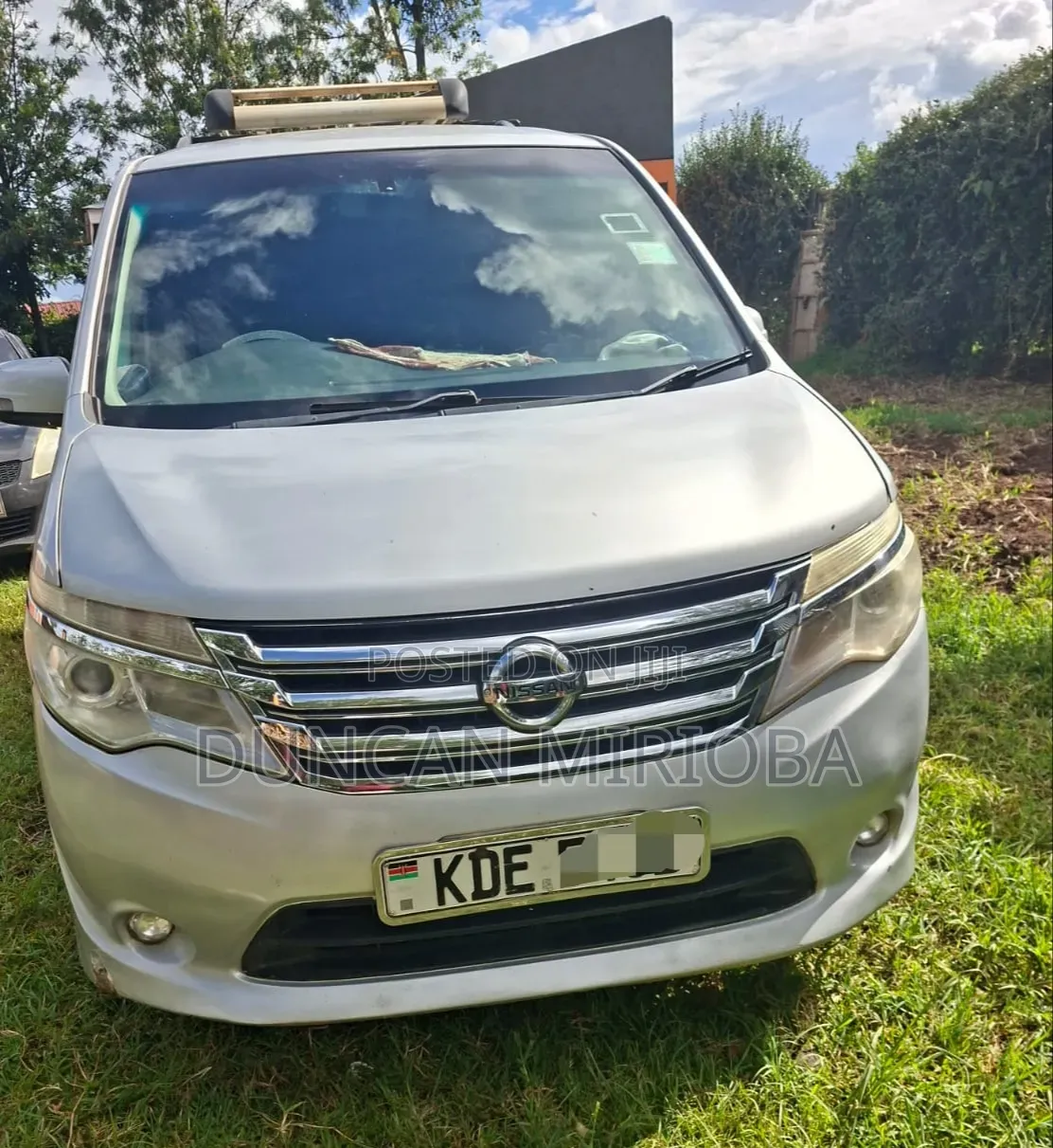 Nissan Serena 2014 Silver