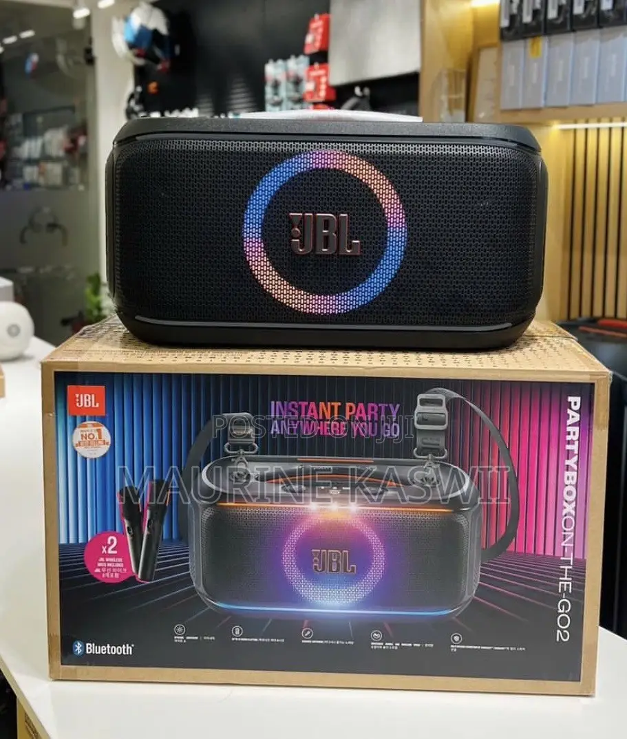 He JBL PartyBox on-the-Go 2 WITH 2 Mic