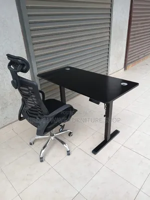 Motor Adjustable Desks
