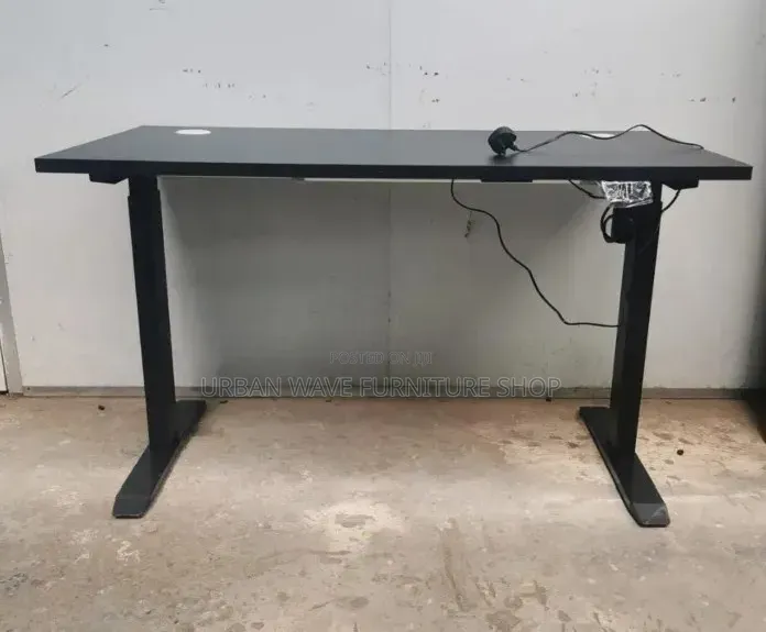 Motor Adjustable Desks