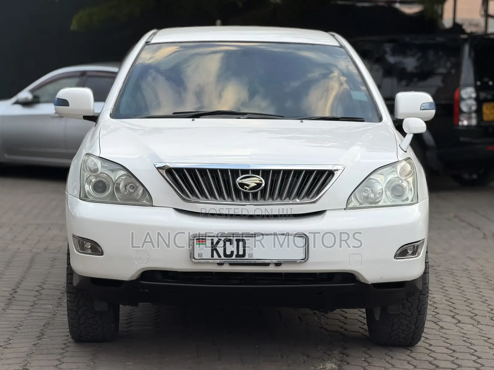 Toyota Harrier 2.4 2008 White