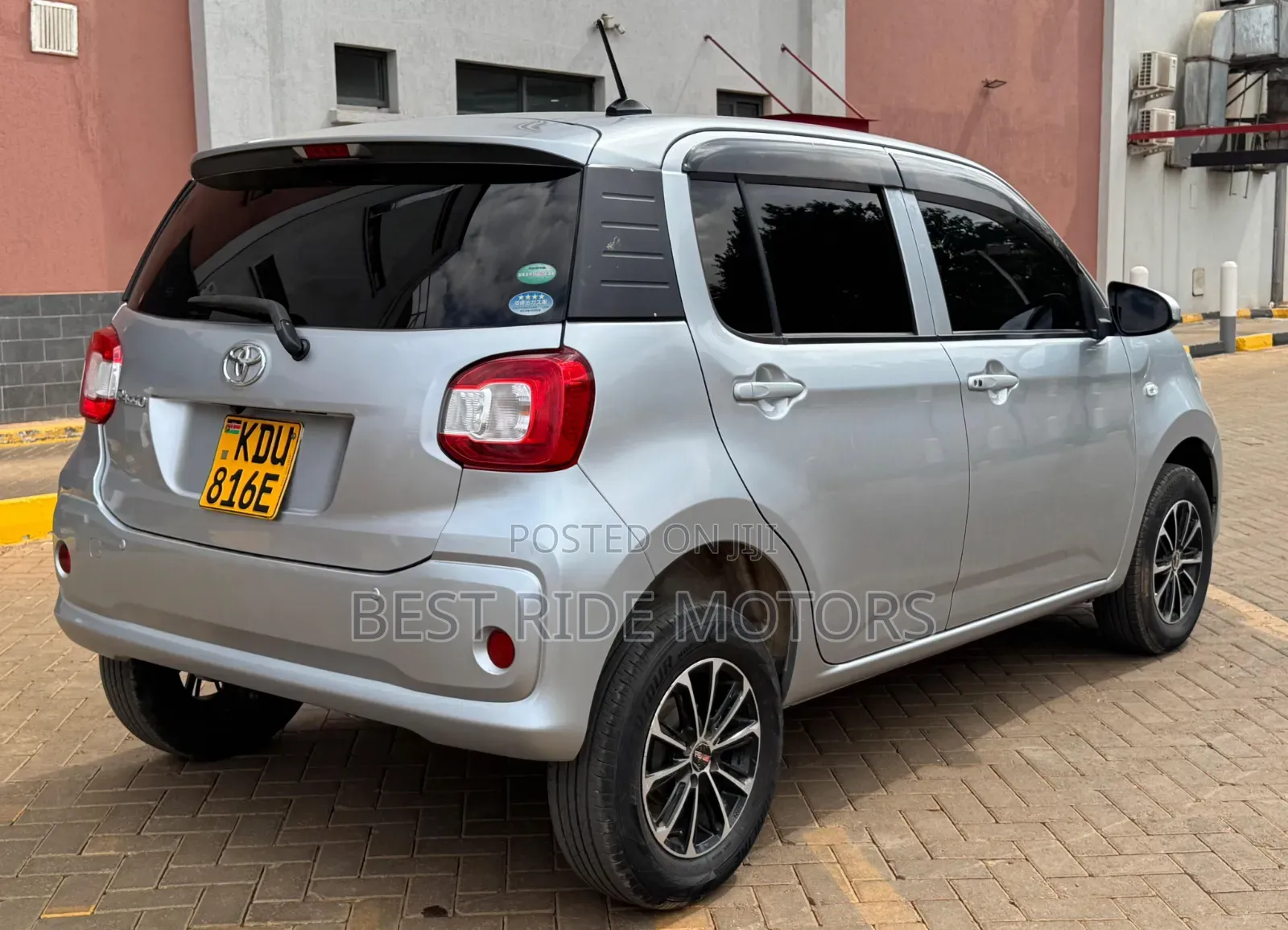 Toyota Passo 1.0 FWD 2018 Silver