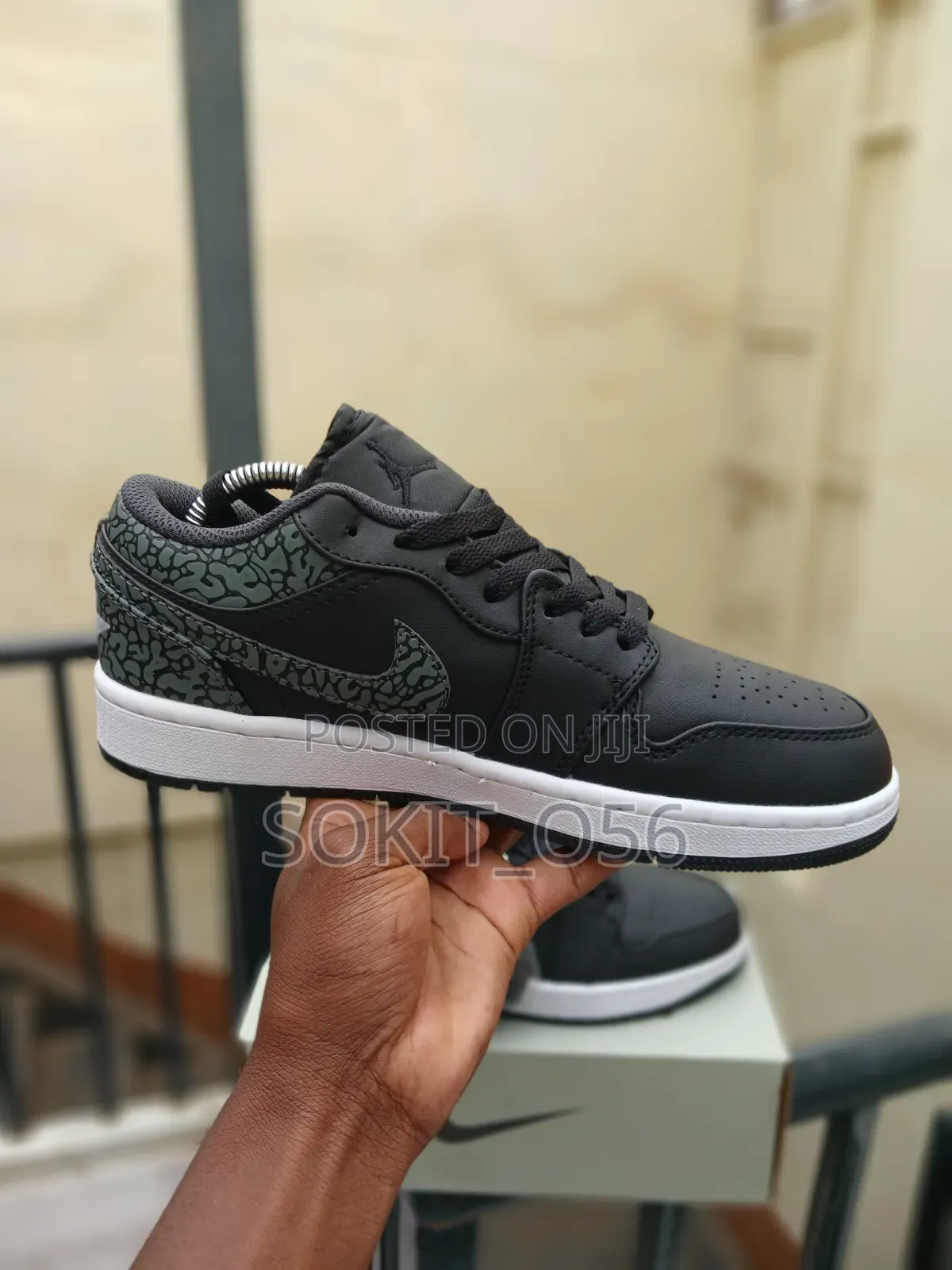Nike Air Jordan 1 Low SE "Black Elephant"