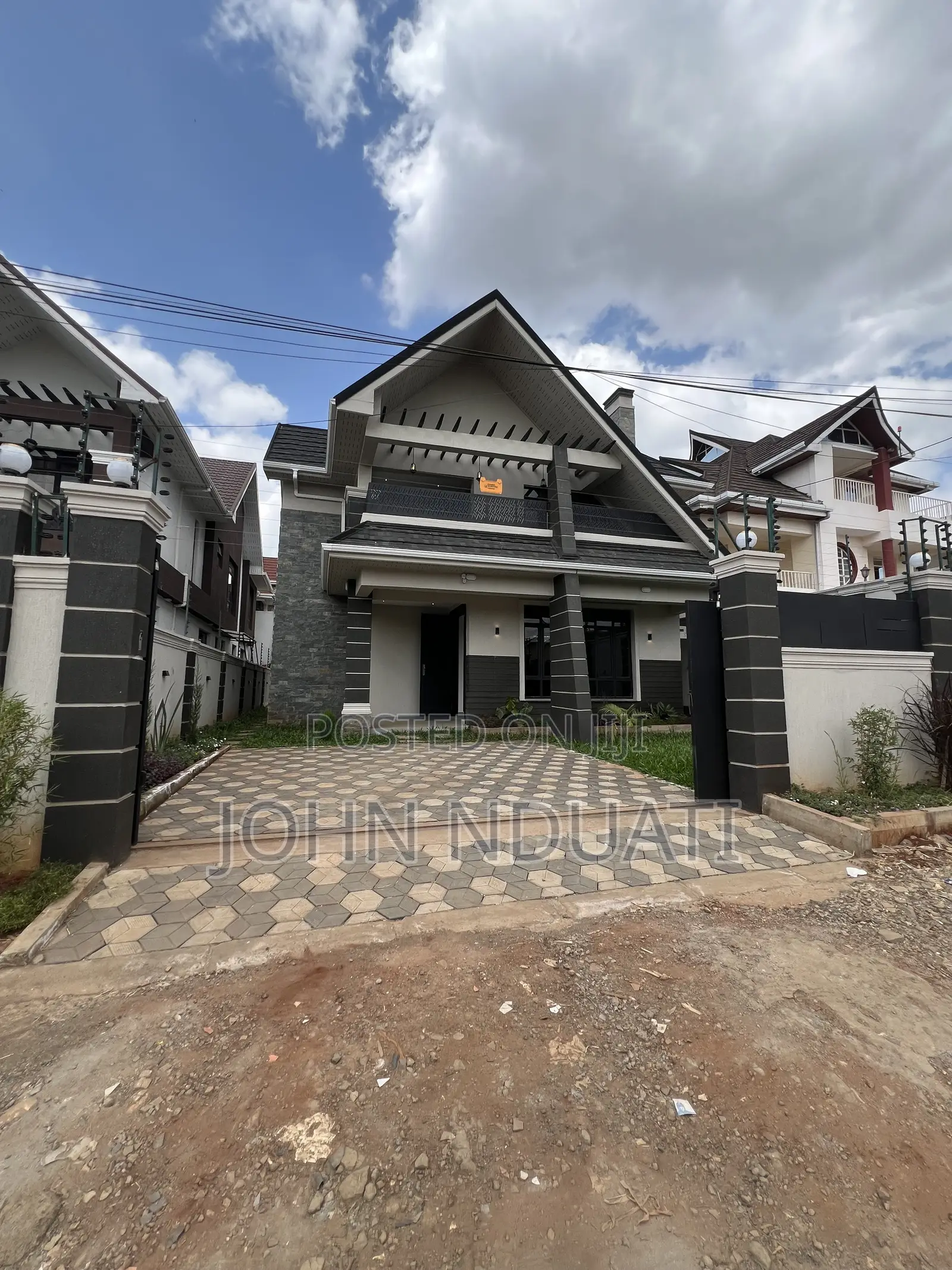 5bdrm Mansion in Membley Estate for sale
