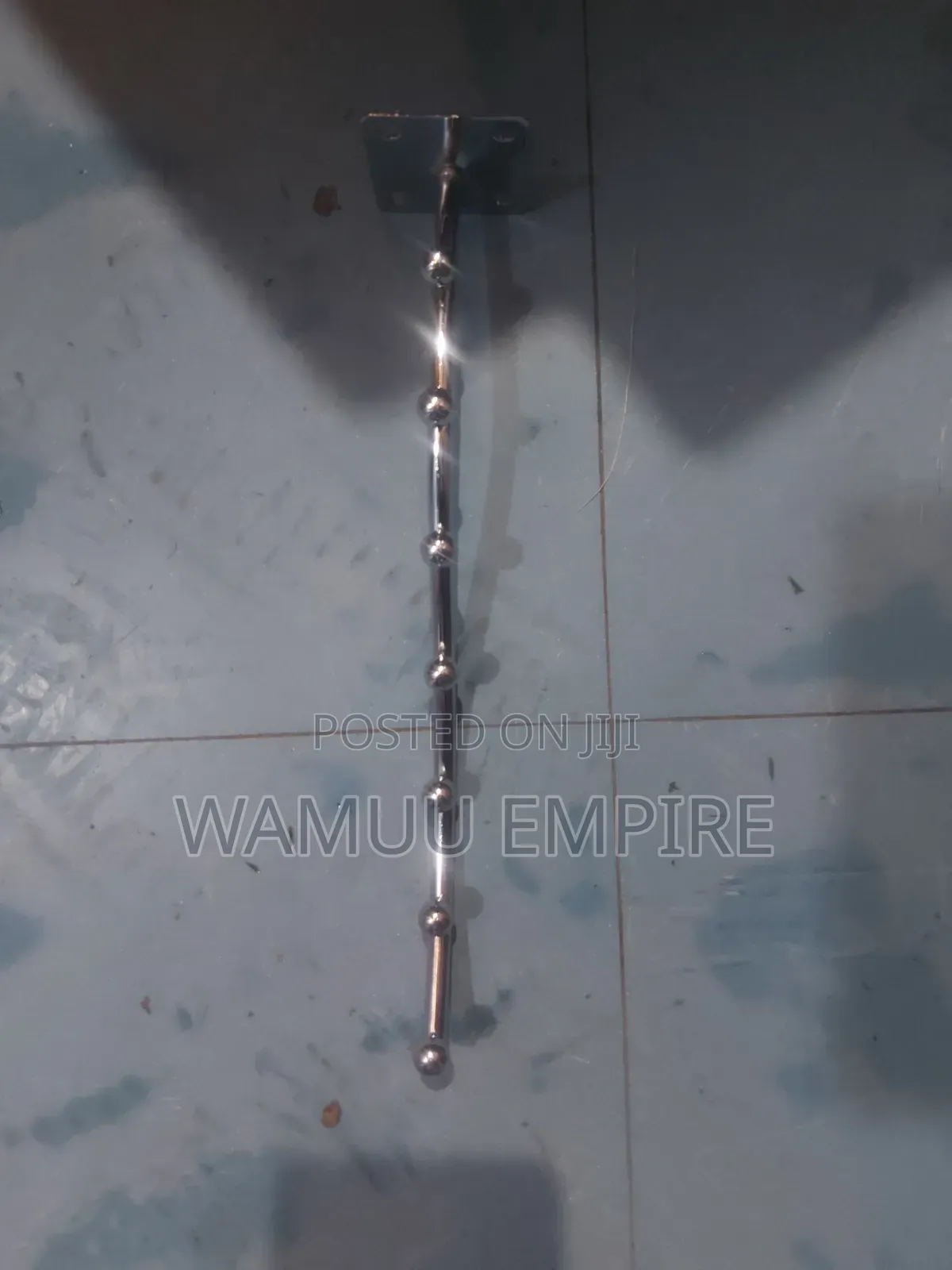 7 Balls Wall-Mounted Display Hangers