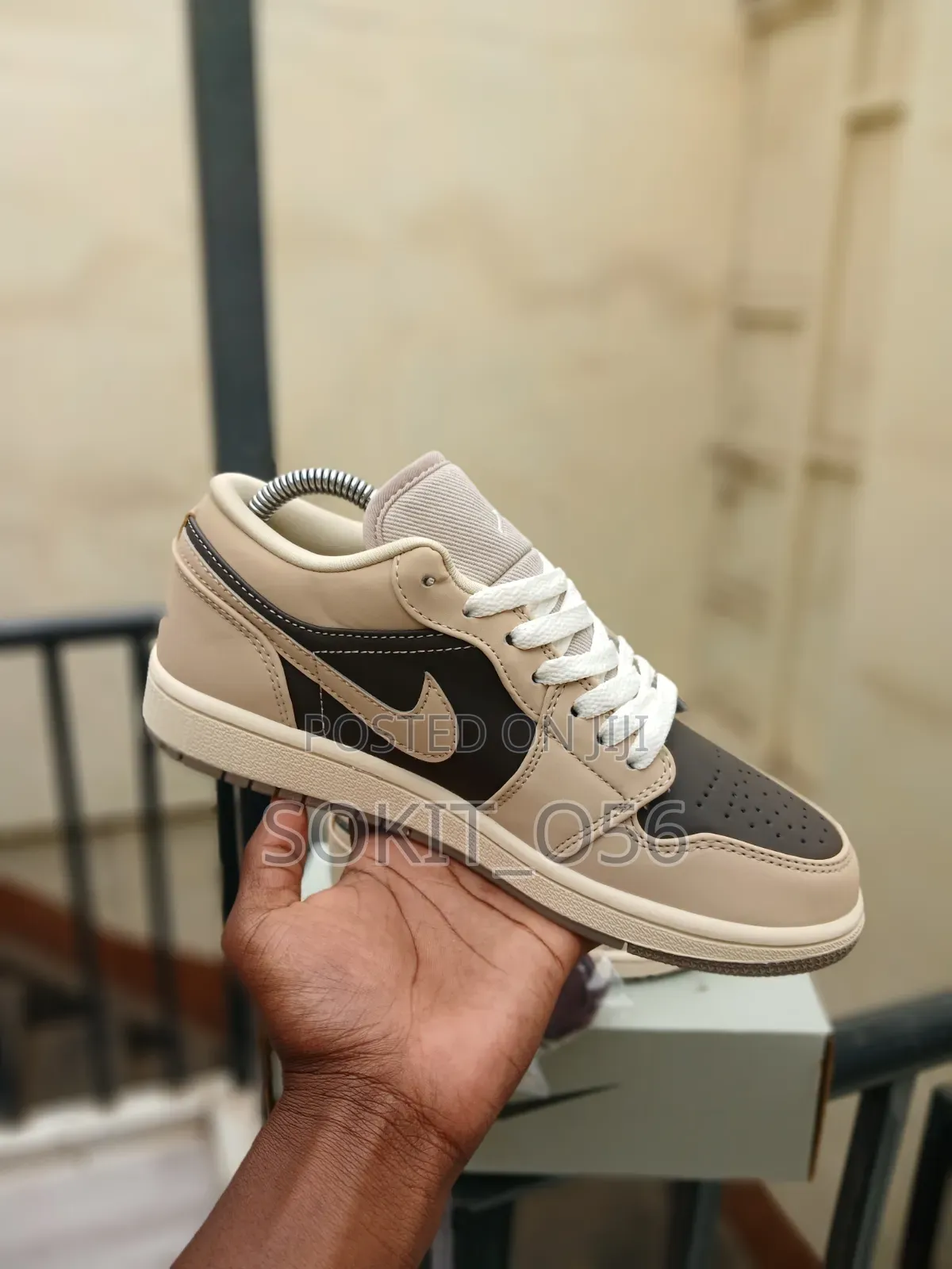 Air Jordan 1 Low SE Sneakers in a Cream-and-Brown/Mocha Colorway.
