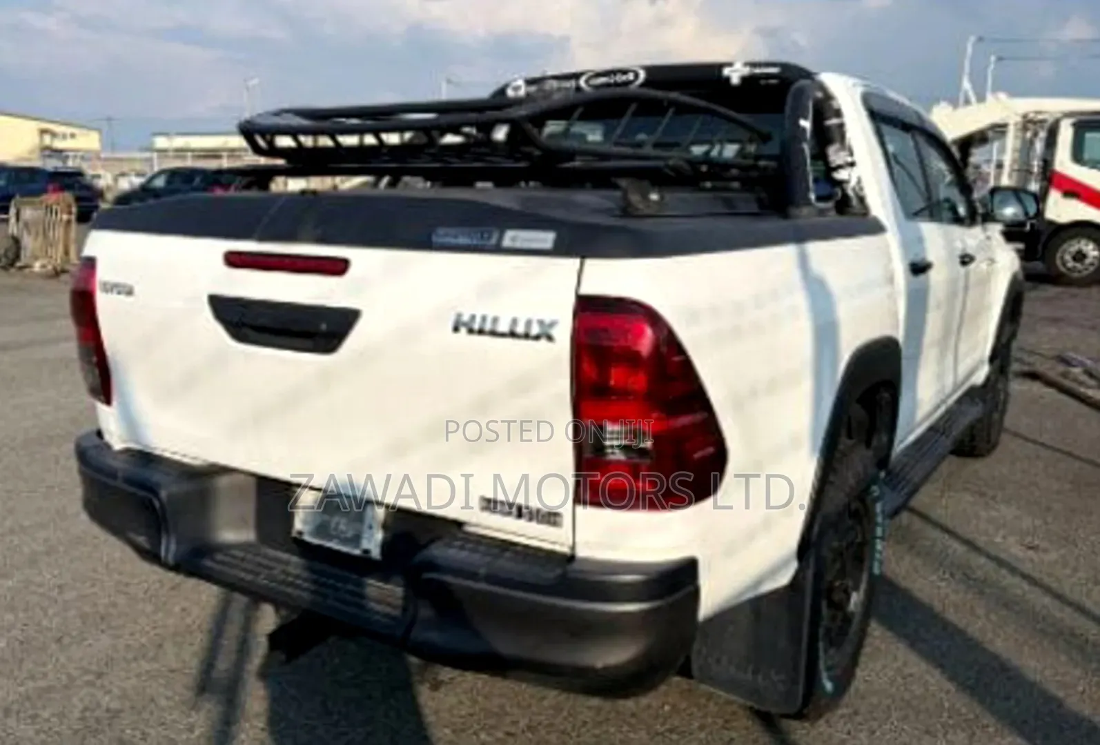Toyota Hilux 2019 White