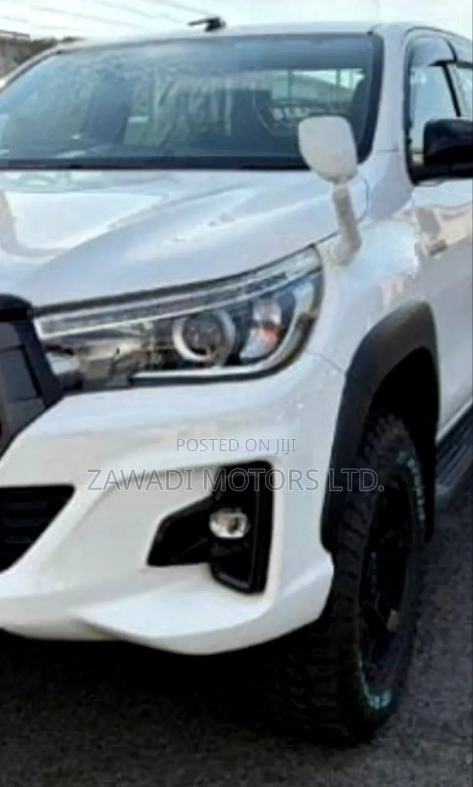 Toyota Hilux 2019 White