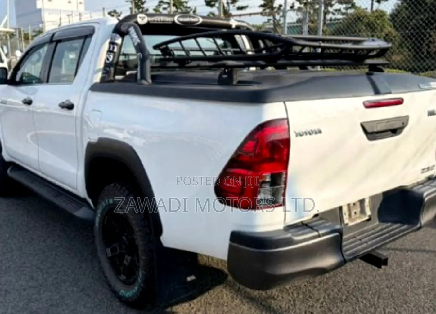 Toyota Hilux 2019 White