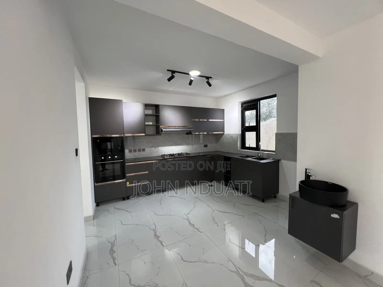 5bdrm Maisonette in Mugutha, Ruiru for rent