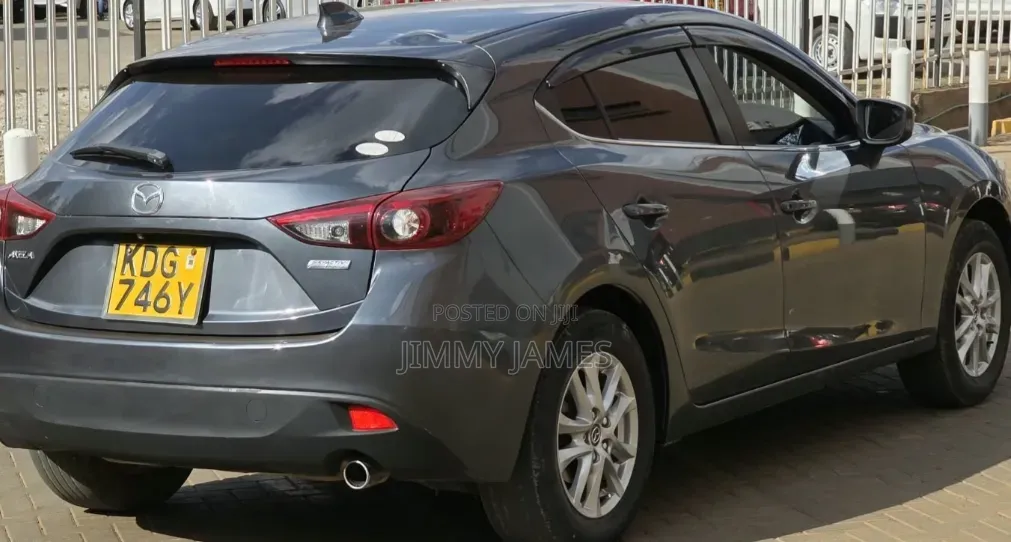 Mazda Axela SV Premium 2014 Gray