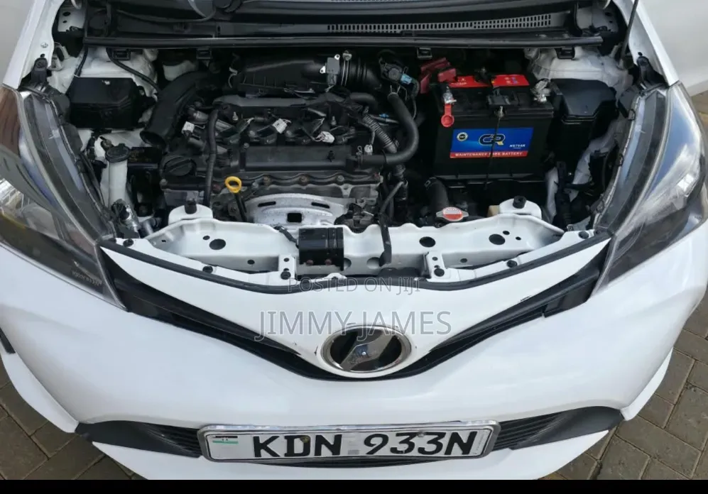 Toyota Vitz 2016 White