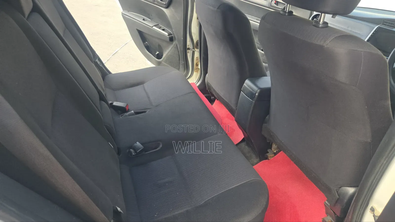 Toyota Corolla Fielder 2018 White