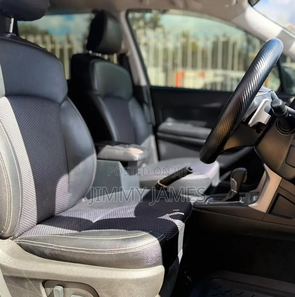 Subaru Forester 2015 Black