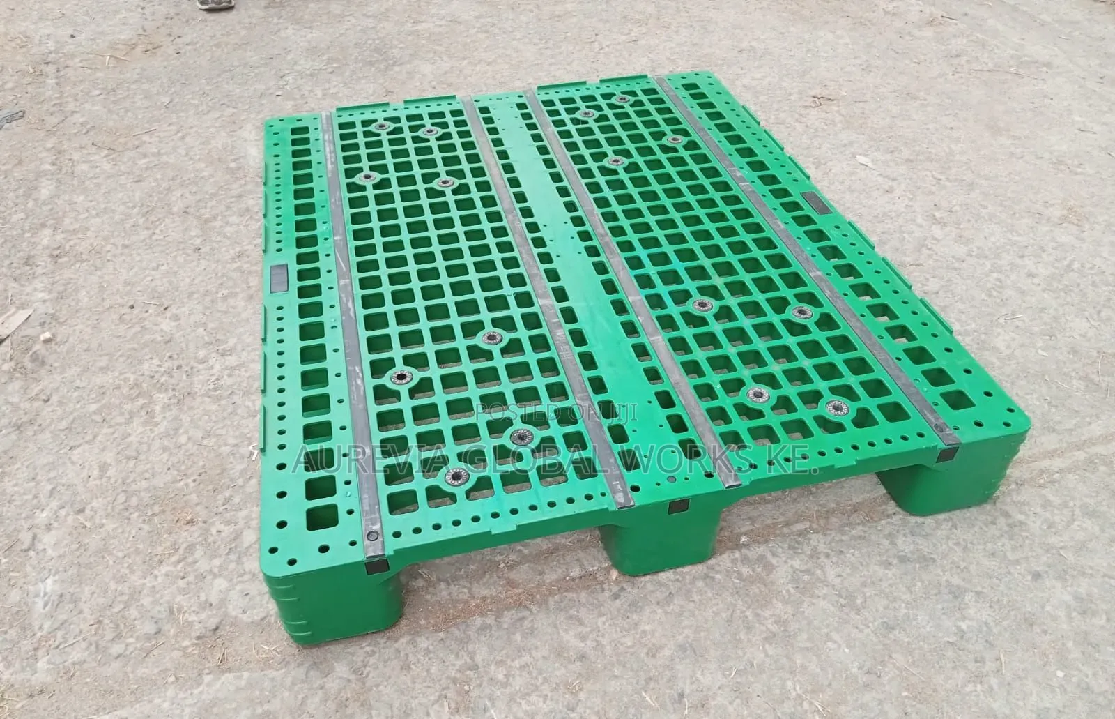 Heavy Duty Industrial Pallets (Plastic Green)