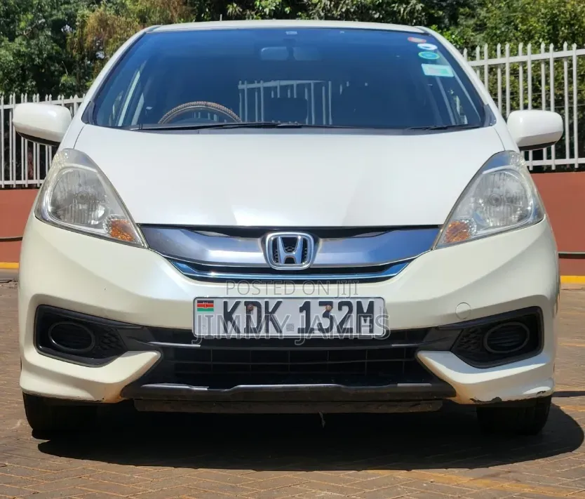 Honda Shuttle 2015 White