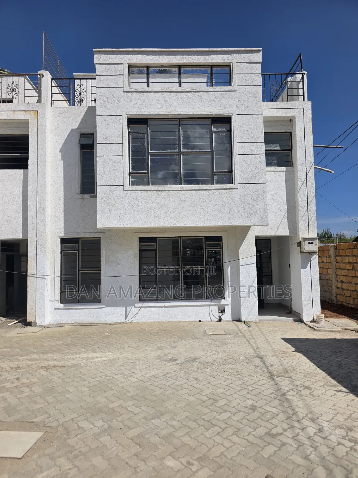 4bdrm Townhouse / Terrace in Vet, Ngong CBD for rent