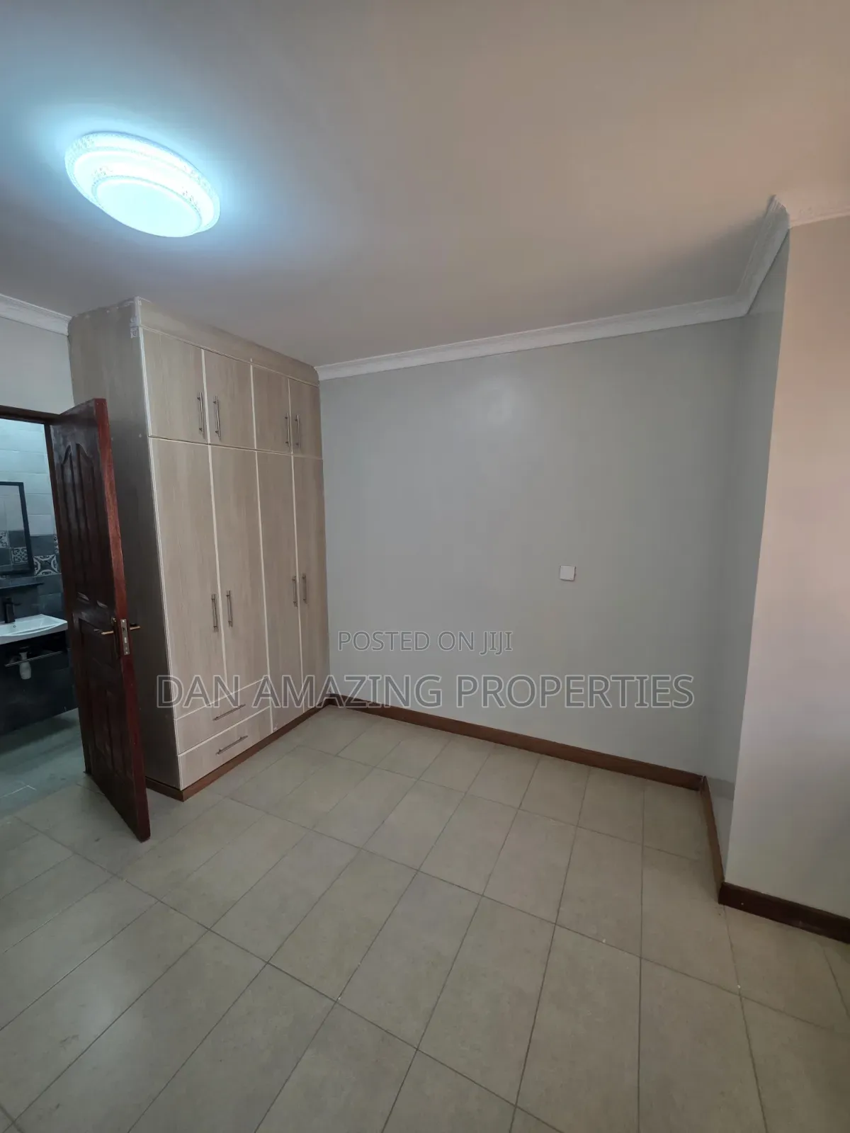 4bdrm Maisonette in Vet Plus Dsq, Ngong CBD for sale