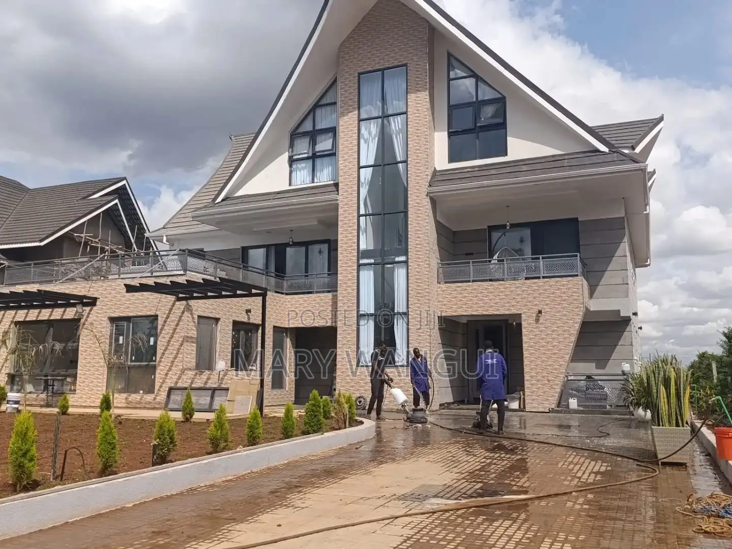 6bdrm Maisonette in Kimbo for sale