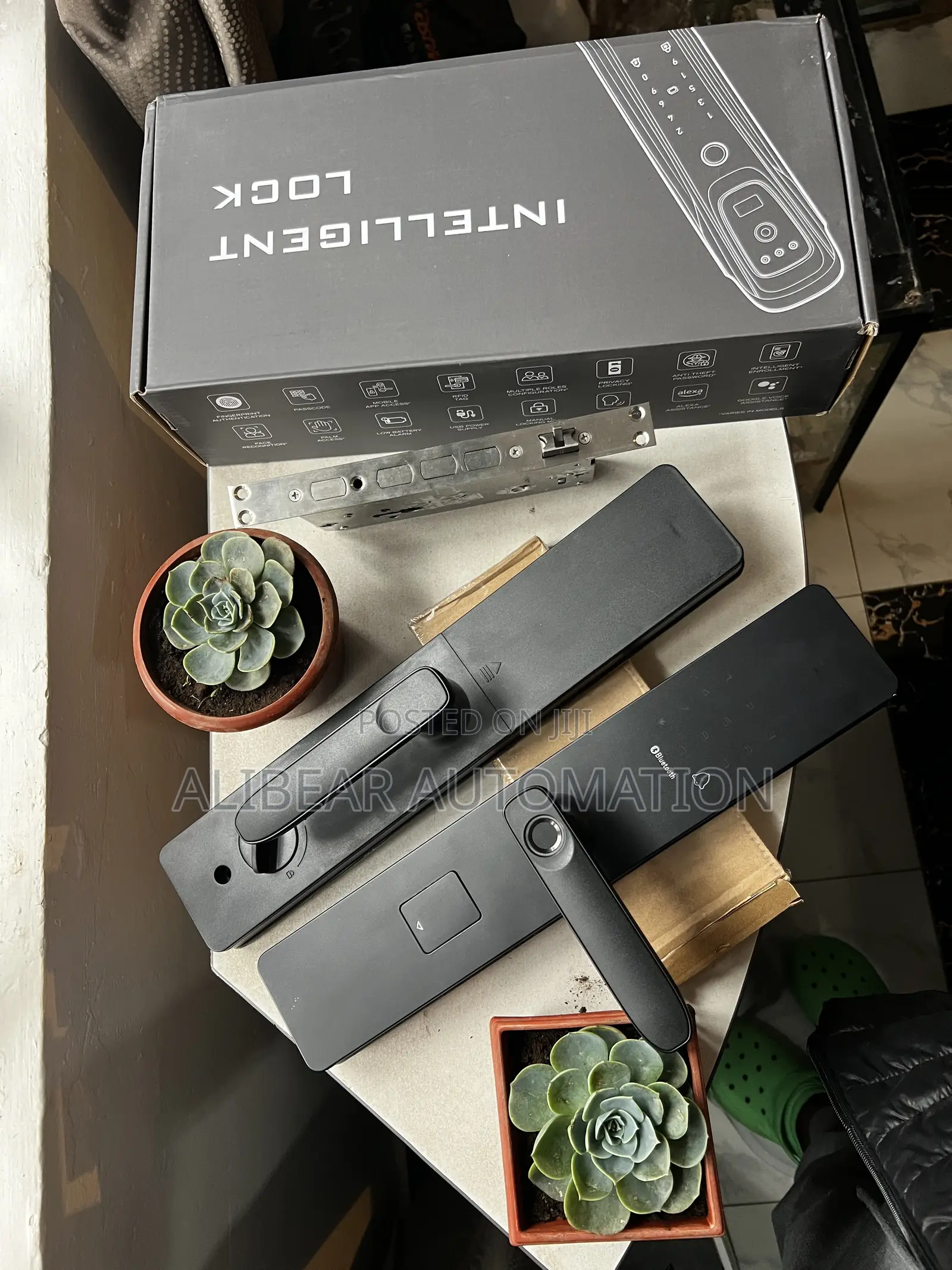 Smart Door Lock Biometric/Fingerprint/Password/Key/Card/Doorbell/Alarm