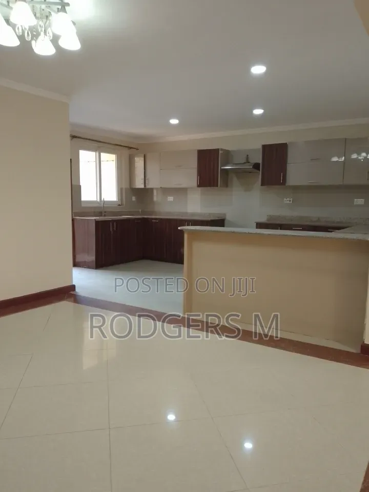 3bdrm Apartment in Valley Arcade for rent